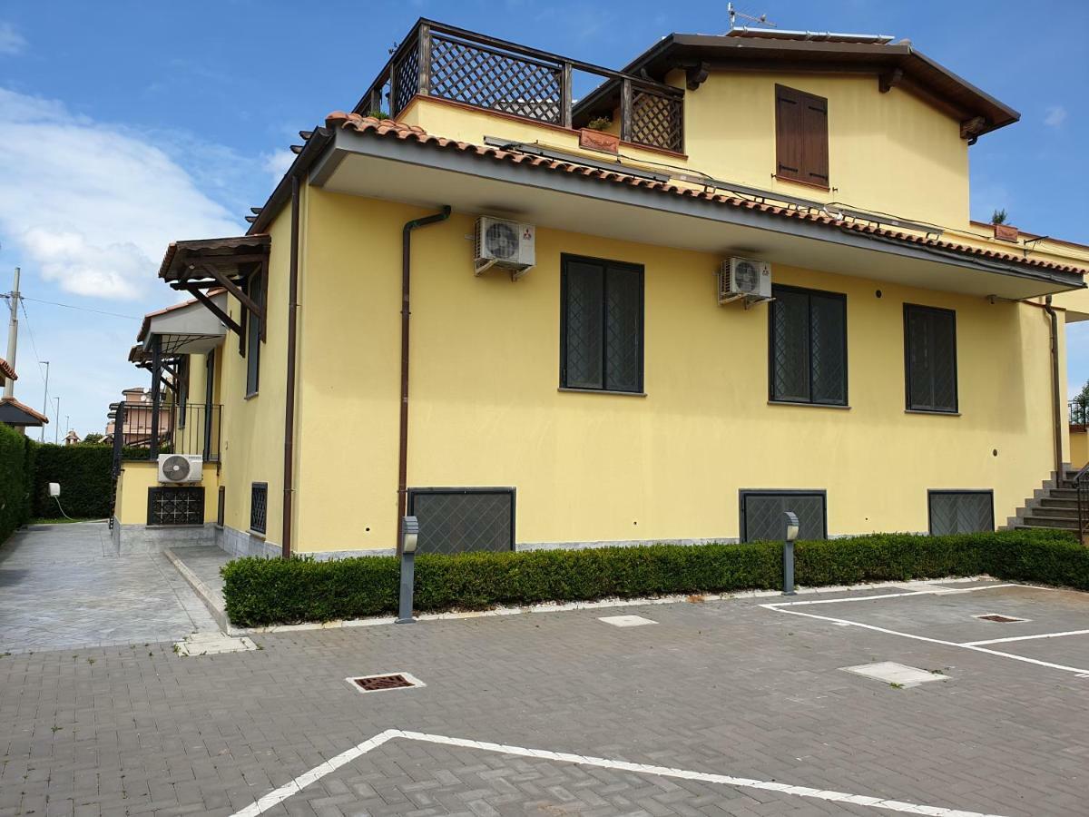 Fly In The World B&B Fiumicino Exterior photo