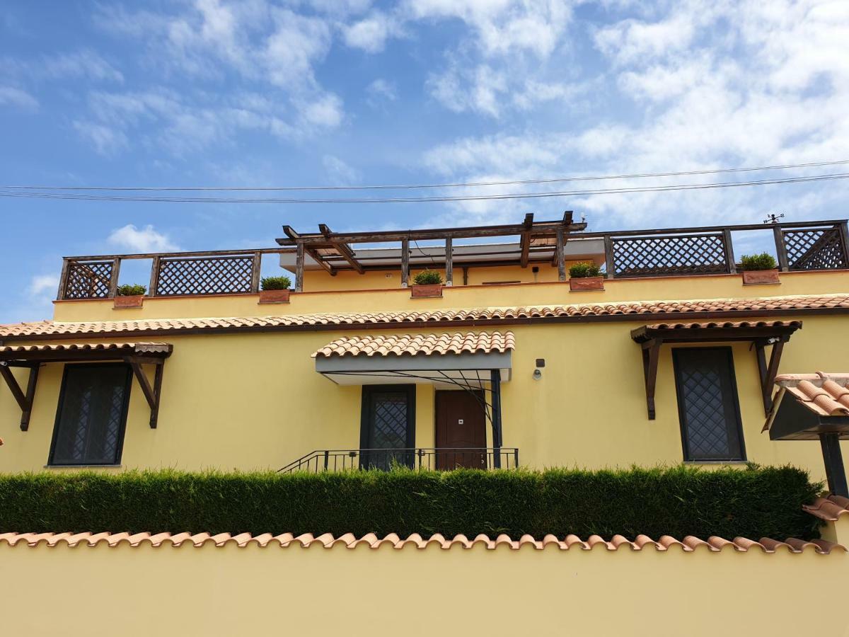 Fly In The World B&B Fiumicino Exterior photo